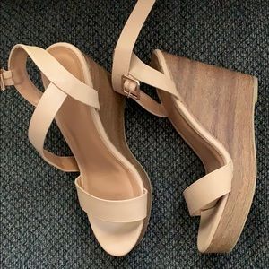 Tan wedges